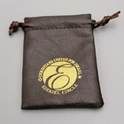 O presente de couro macio do cordão da tela do plutônio de Brown 9x12cm ensaca com logotipo do ouro